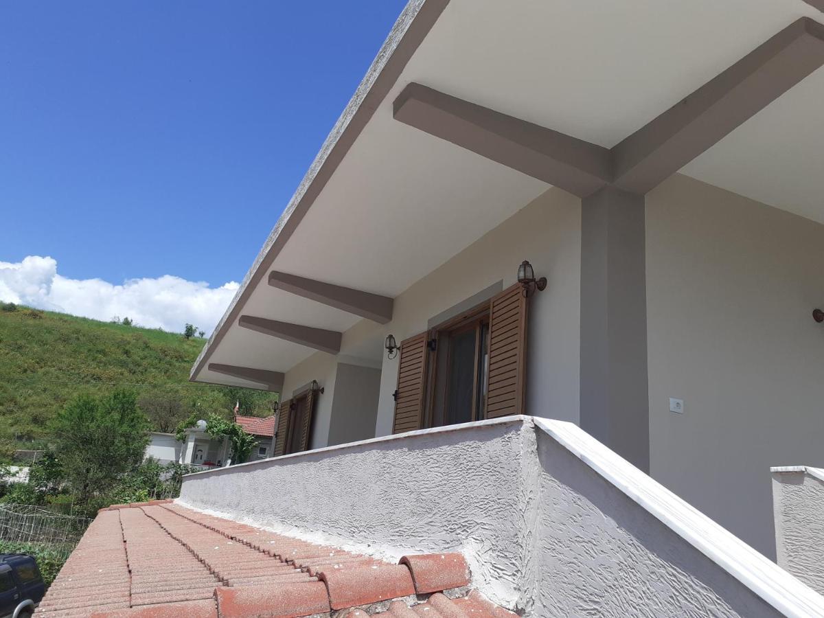 Kanushi House จีโรคาสเตอร์ ภายนอก รูปภาพ